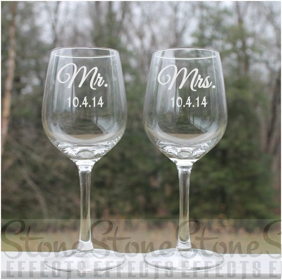 Copas de vino personalizadas Mr & Mrs / Copas tostadas grabadas para él y  para ella / Juego de 2 copas de boda personalizadas, Diseño: HH7 -   México