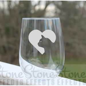 Etched Cat Stemless Wine Glass: Sandblasted Feline Heart Design