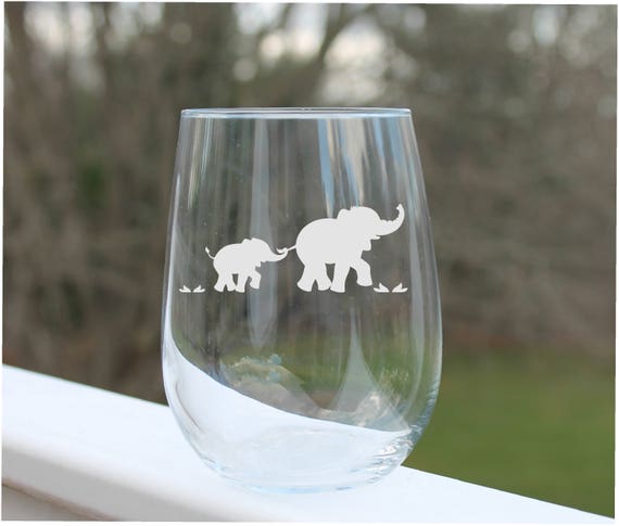 mother /& baby New etched Elephant gift Wine Glasses Boxed