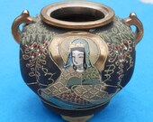 Vintage Satsuma Vase or bowl Wonderful detail