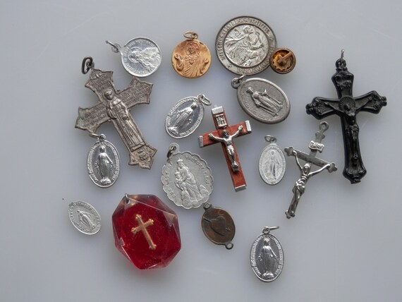 Vintage Religious Jewelry Lot - image 1