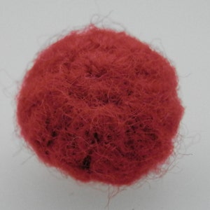 Vintage Red Yarn Ball Button