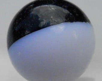 Schwarz und Weiß Dome Button