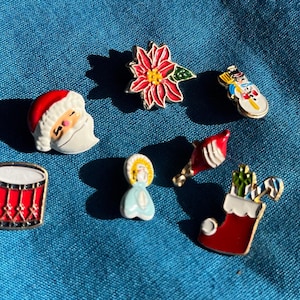 Holiday Buttons