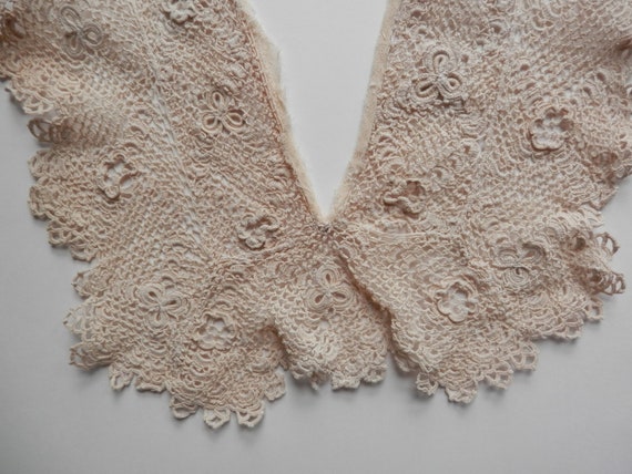 Antique Irish Crochet Lace Collar - image 1