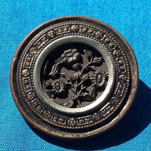 Large Vintage Floral Button