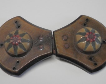 Vintage Floral Clasp Buckle: 3" Long