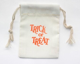 candy pouch favor bag gift bag 10 3x5 party bag 4x6 or 5x7 Halloween Skeleton Black Crow muslin cotton drawstring bags pouches