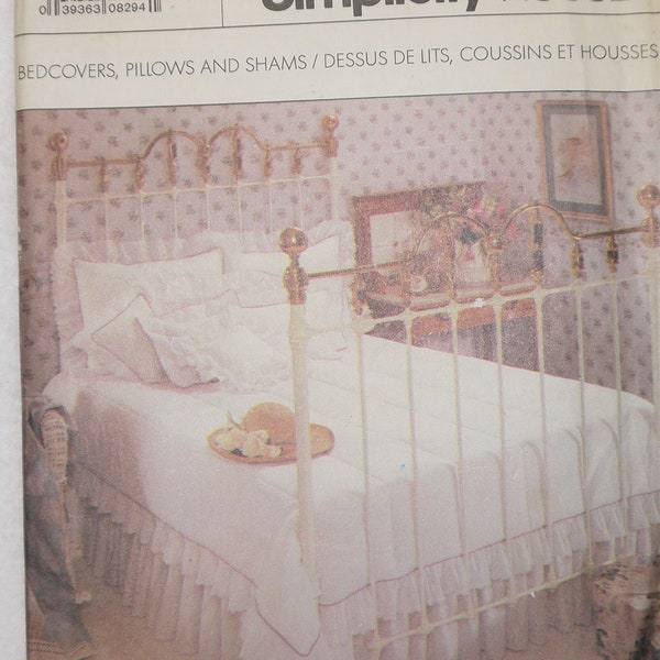 Simplicity Uncut Pattern #8997 - Bedcovers, Pillows and Shams - 1989