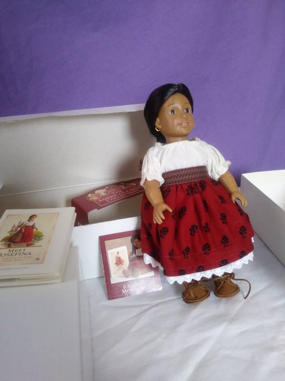 josefina mini doll