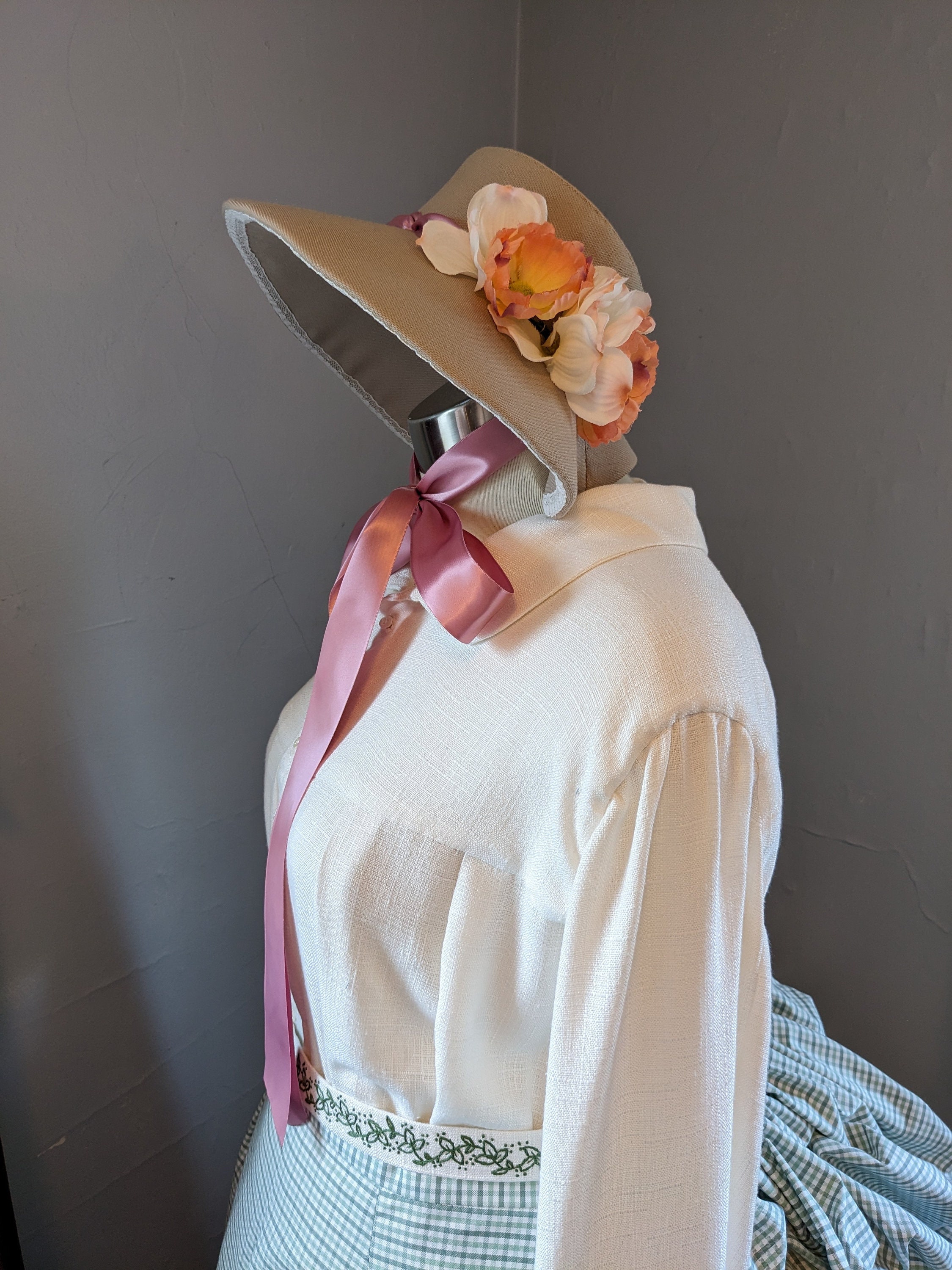 Pioneer Women Victorian White Bonnet Maid Lady Sun Hat Civil War