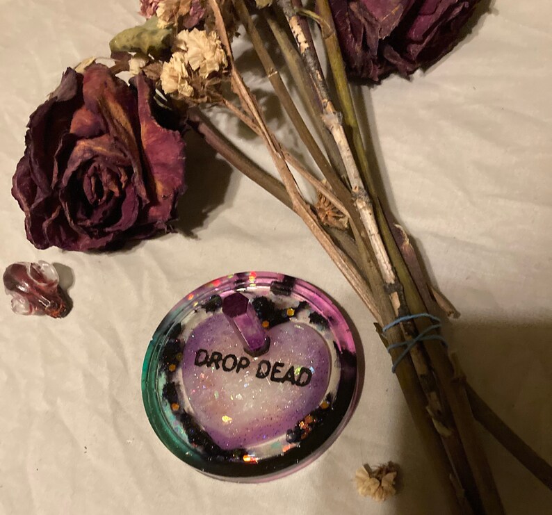 Drop Dead ring dish