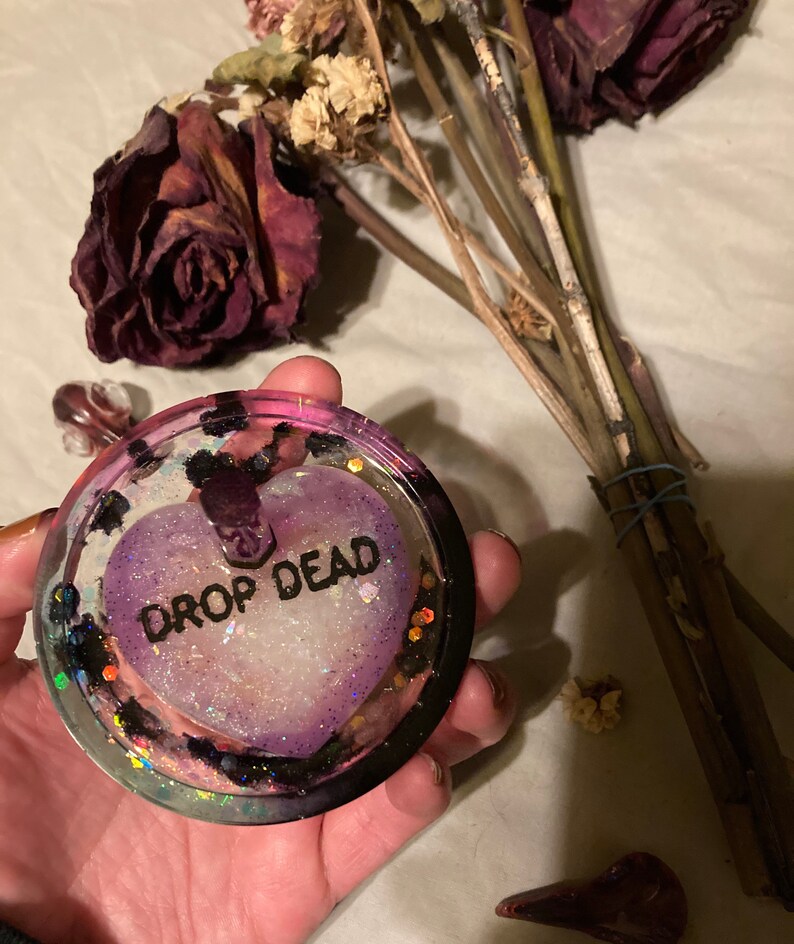 Drop Dead ring dish