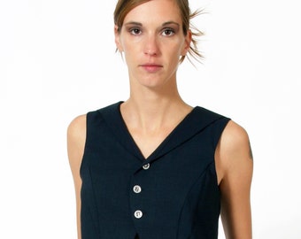 WOMEN VEST with sailor collar and silver button from 1940s in dark blue