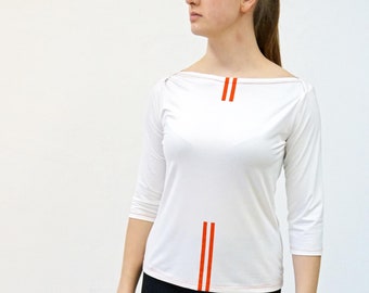 T-SHIRT No.5 with 3/4 sleeves and screen print in different colors