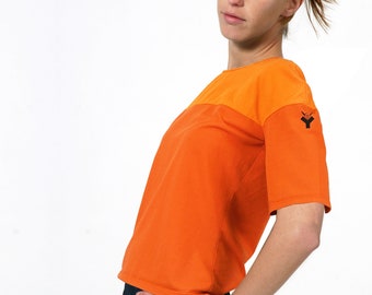 WOMEN T-SHIRT with half sleeves + screen print in orange and red