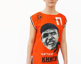 COLORFUL TUNIC with inscription: I read books, motif Russian Constructivism