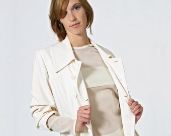 DOUBLE ROW JACKET with 2 flap pockets, short, Viennese seams