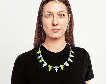 UNICAT Necklace with wooden Christmas trees & hand-knotted ribbon, Handicrafts from the Erzgebirge