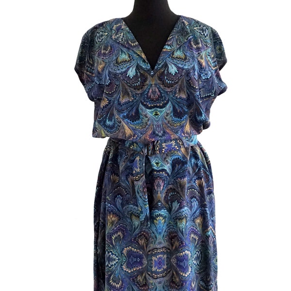 ART-DÉCO Kleid Tunika mit Gürtel, marmoriert blau mehrfarbig