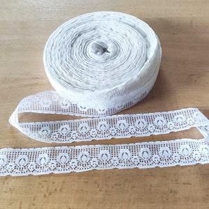 VINTAGE GDR LACE 1980s cotton 3,5cm 1,4 inches wide, braid trimming, braid