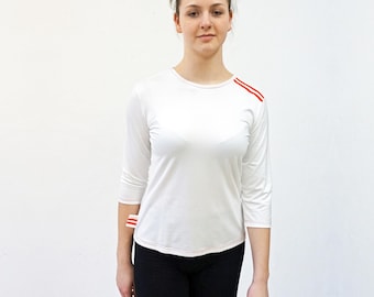 T-SHIRT No.2 with 3/4 sleeves and screen print in different colors