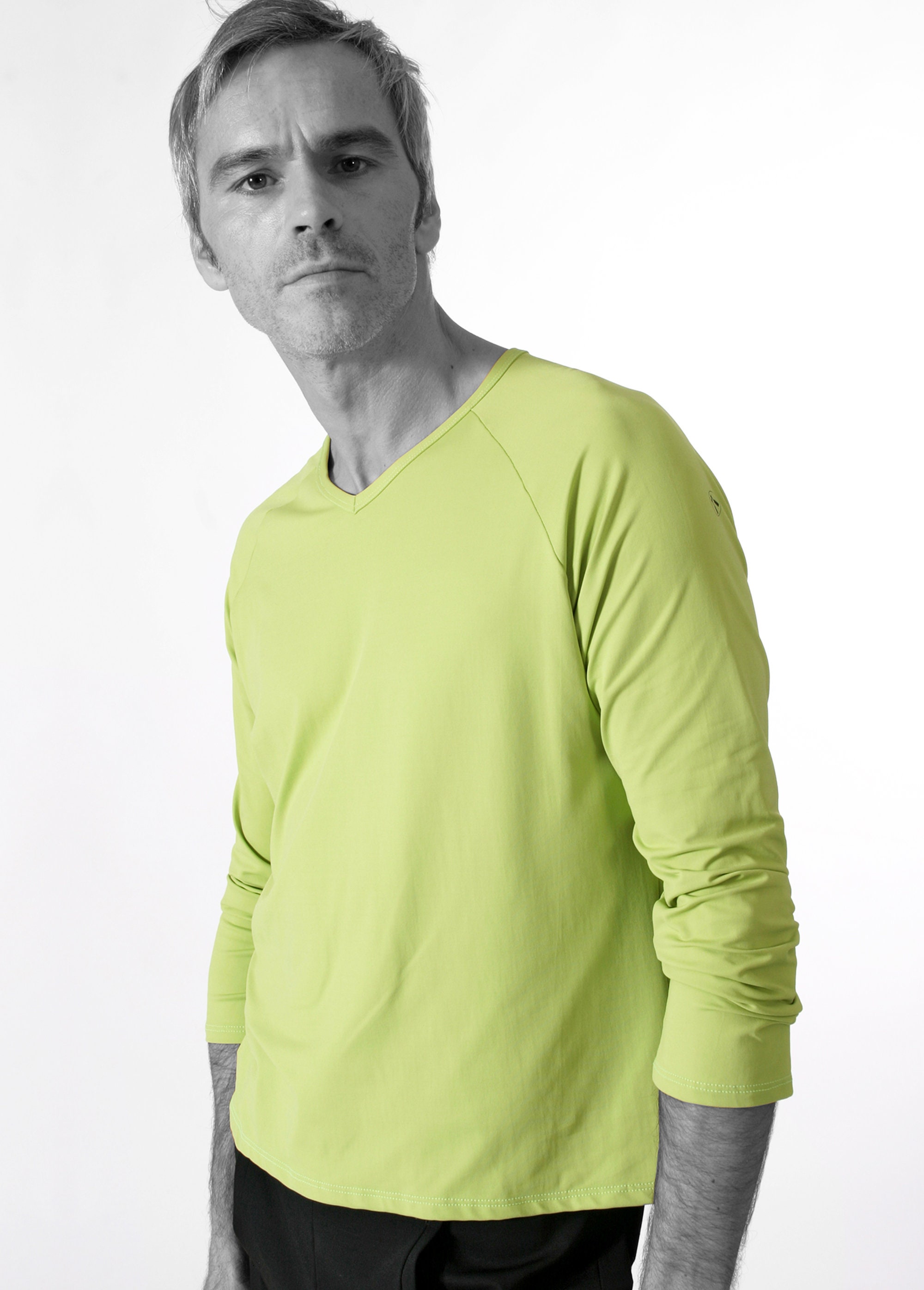 Download MEN T-SHIRT in many colors, V-Neck, Raglan, Long Sleeves ...