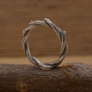 Twisted Twig Ring, Sterling Silver Branch Band, Ring for Forest Lovers DA554