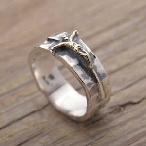 Anillo con crucifijo, plata de ley y oro de 14 kt, anillo con forma de Jesús de 8 mm de ancho, joyería artística cristiana DA529