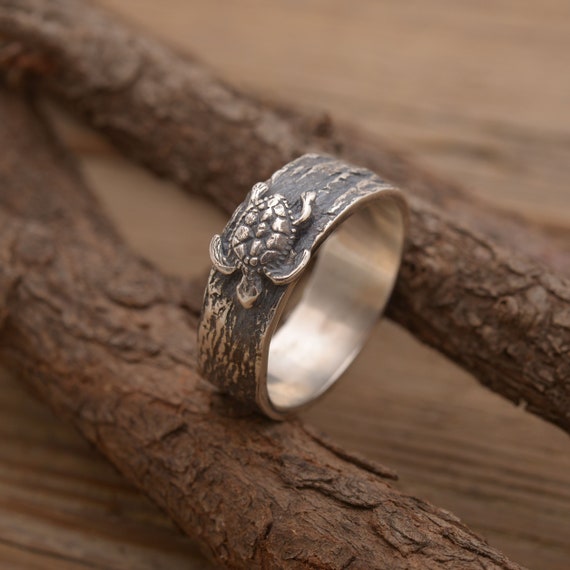 Turtle wedding hotsell ring