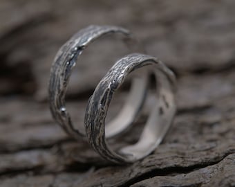 Tree bark silver wedding band set, Rustic his & hers old olive family tree rings, 5mm wide, BE170