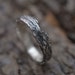 Bande artistique pour homme, conception d'écorce d'arbre, bague de branche de forêt en argent sterling, 5 mm de large, gravure intérieure libre à la main, DA537