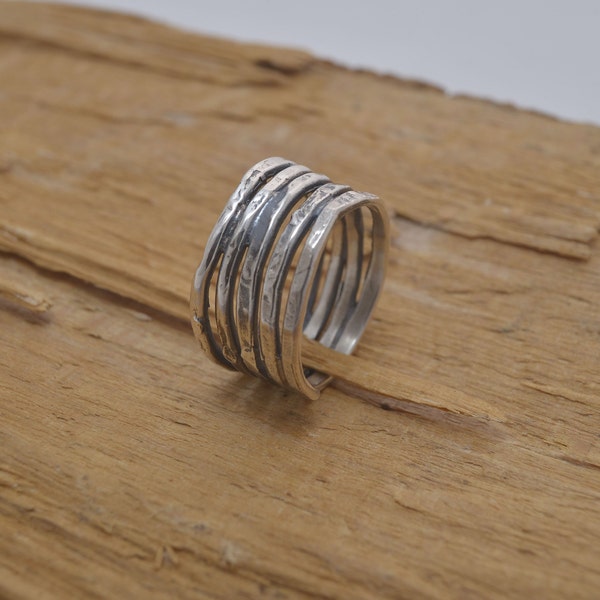 Anillo para hombre, banda de plata de ley orgánica, banda oxidada boho de 12 mm de ancho, anillo de promesa alternativo, DA14