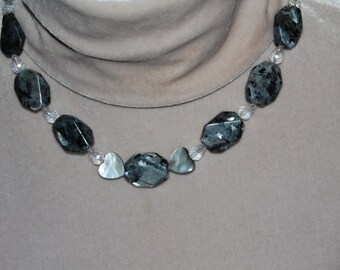 Big Spectrolite gem necklace, Dark Blue Labradorite necklace, big Dark Blue necklace, Spectrolite Labradorite, Shell beads, Dark Blue gems