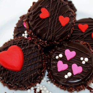 Valentines Cookies Love Heart Chocolate Covered Oreo Cookies ~ Chocolate Oreo Kids Valentines Day Party Favors ~ Wedding Favors Candy