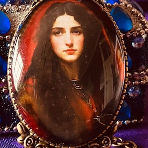 Mary Magdalene, Mary Magdalene pendant, divine feminine, the Goddess, gift for her, gift for mom, FREE SHIPPING