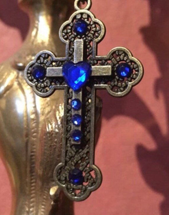 Renaissance cross deals necklace
