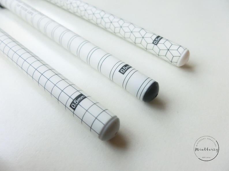 Black Gel Pen White Geometric Design Minimalist Style Simple