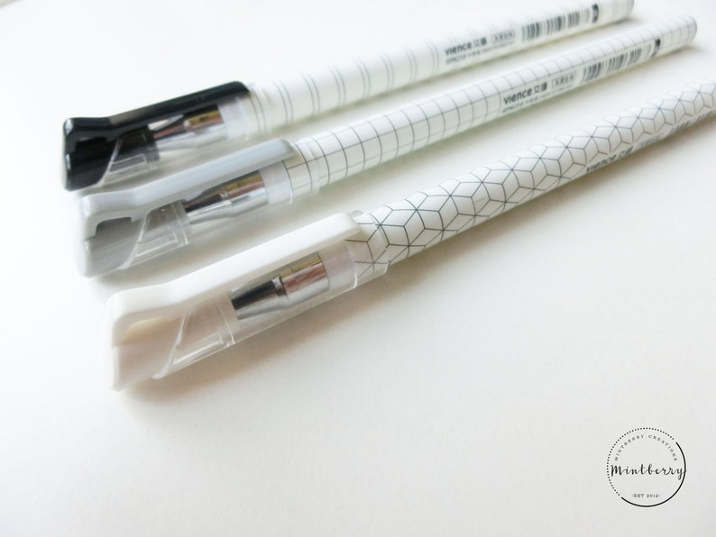Black Gel Pen White Geometric Design Minimalist Style Simple