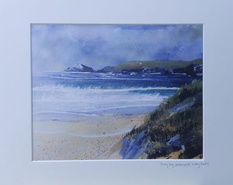 Moody Day Perranporth. Cornwall Gravura do artista da Cornualha Lindsey Keates. Grande.