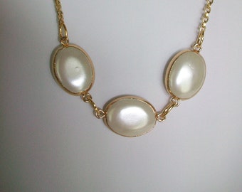 Three Oval Ivory Pearls on a Delicate Short Gold Chain