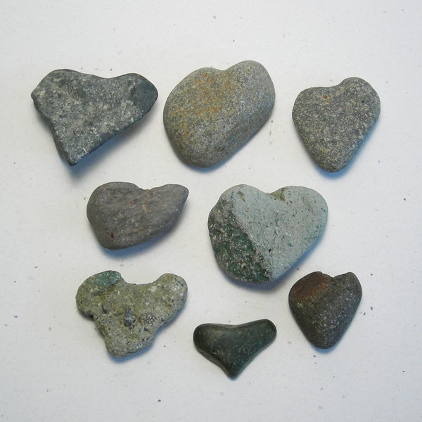 8 GREY HEART STONES Natural Valentine Beach Wedding Decor Small Heart Shaped Rocks Rustic Love Gifts