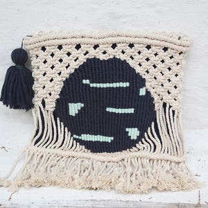 Cartera de mano / bolso de mano / monedero de macramé con cuerda de algodón natural, hilo de lana y cuero marrón. Cartera de mano boho moderna, única, romántica, boho chic