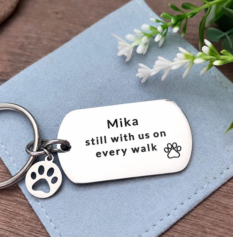Regalo conmemorativo para perros - Llavero con nombre de perro - Nombre personalizado - En memoria de perro - Regalo de recuerdo de mascota - Regalo de condolencia por la pérdida de un perro - Personalizado imagen 7