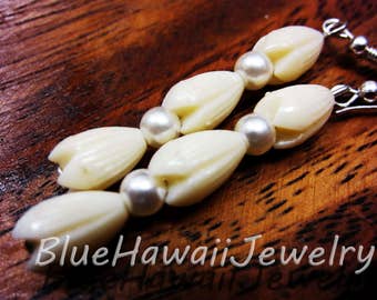 Sweet Wedding Vintage Hawaii Jasmine Flowers Pikake Ivory Carved 3-D Earrings w Wire Earhooks Faux Ivory