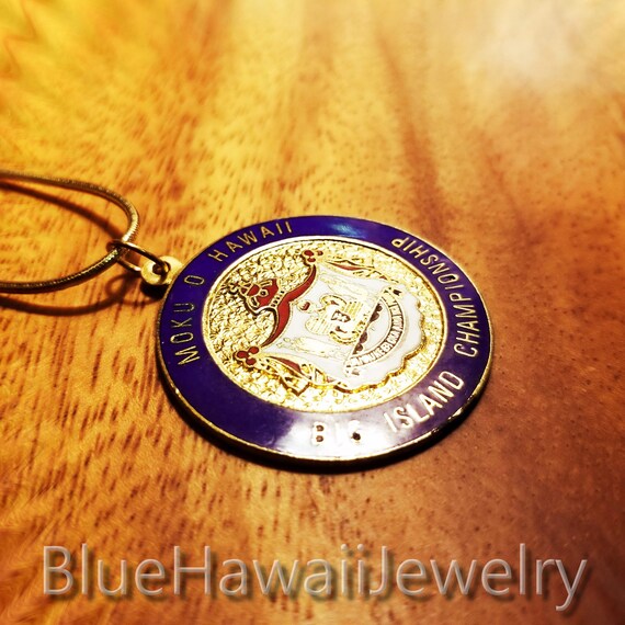 Hawaii Crest Coat of arms-Vintage 1980's Pendant - image 4