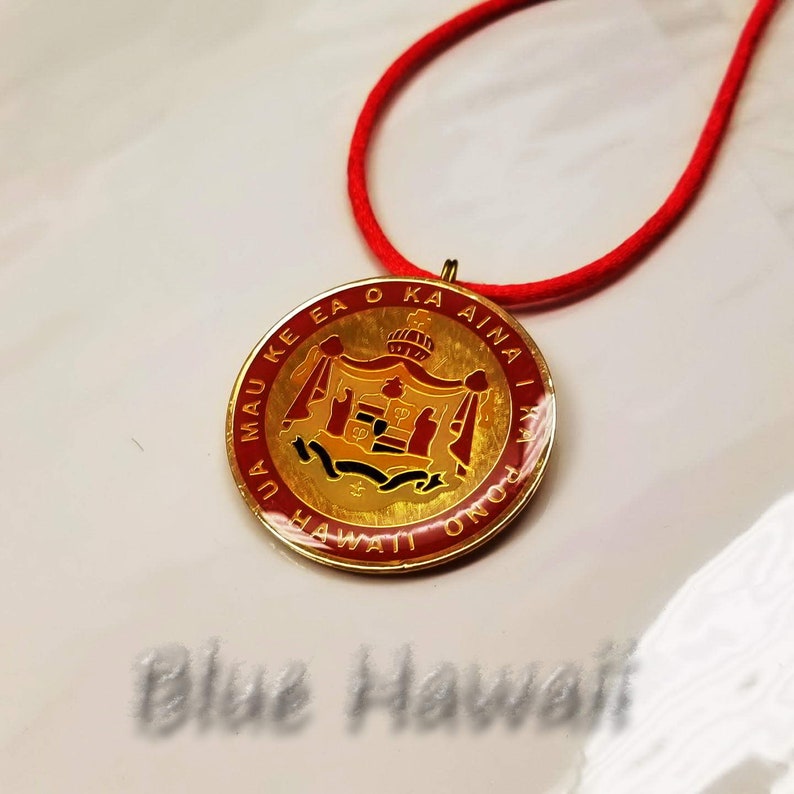 Hawaii Crest Coat of arms-Vintage 1980/'s Pendant 1.5 inches