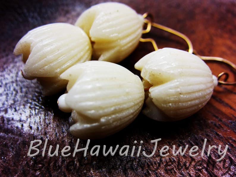 1980/'s Vintage Double Pikake 1.5 Ivory Carved 3-D Earrings w Kidney Wire Faux Ivory