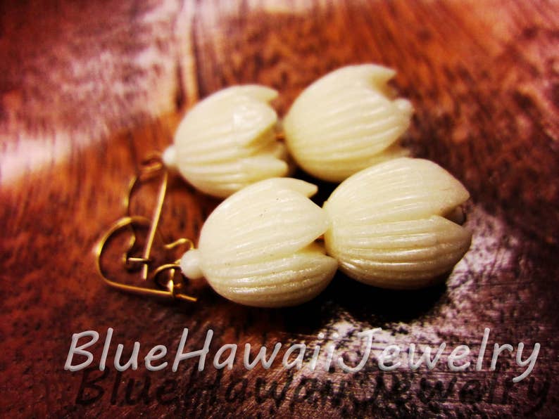 1980/'s Vintage Double Pikake 1.5 Ivory Carved 3-D Earrings w Kidney Wire Faux Ivory