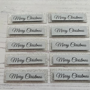 Juego de 20 banderines navideños plateados hechos a mano para hacer tarjetas, álbumes de recortes y manualidades: adornos para tarjetas DIY